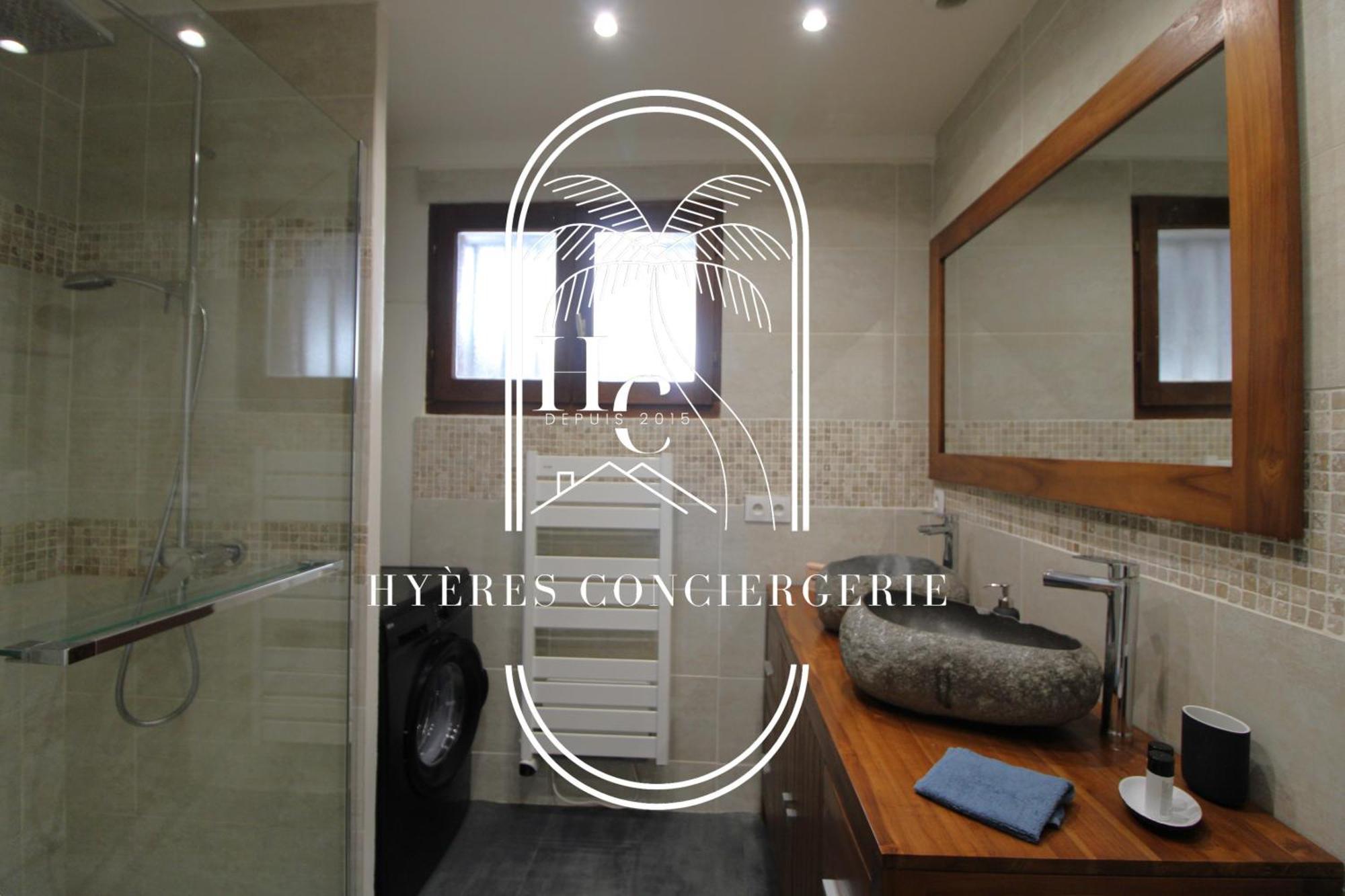 Triplex Le Port D'Hyeres-400M-Clim Wifi Parking By Hc Apartamento Exterior foto
